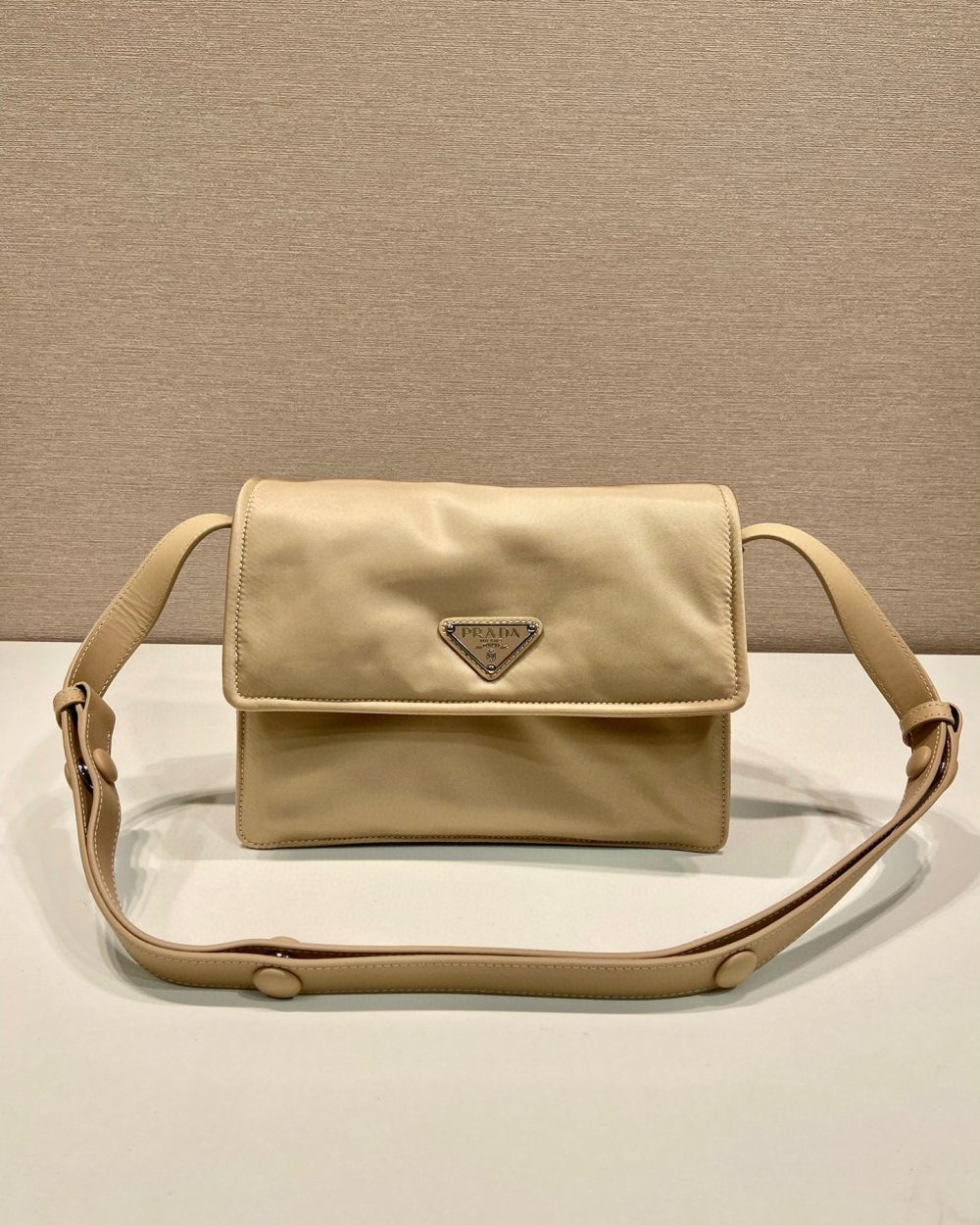 Small Padded Shoulder Bag In Beige/Pink For Women 9.1in/ 23cm 1BD313_RDLN_F0F24_V_OOO