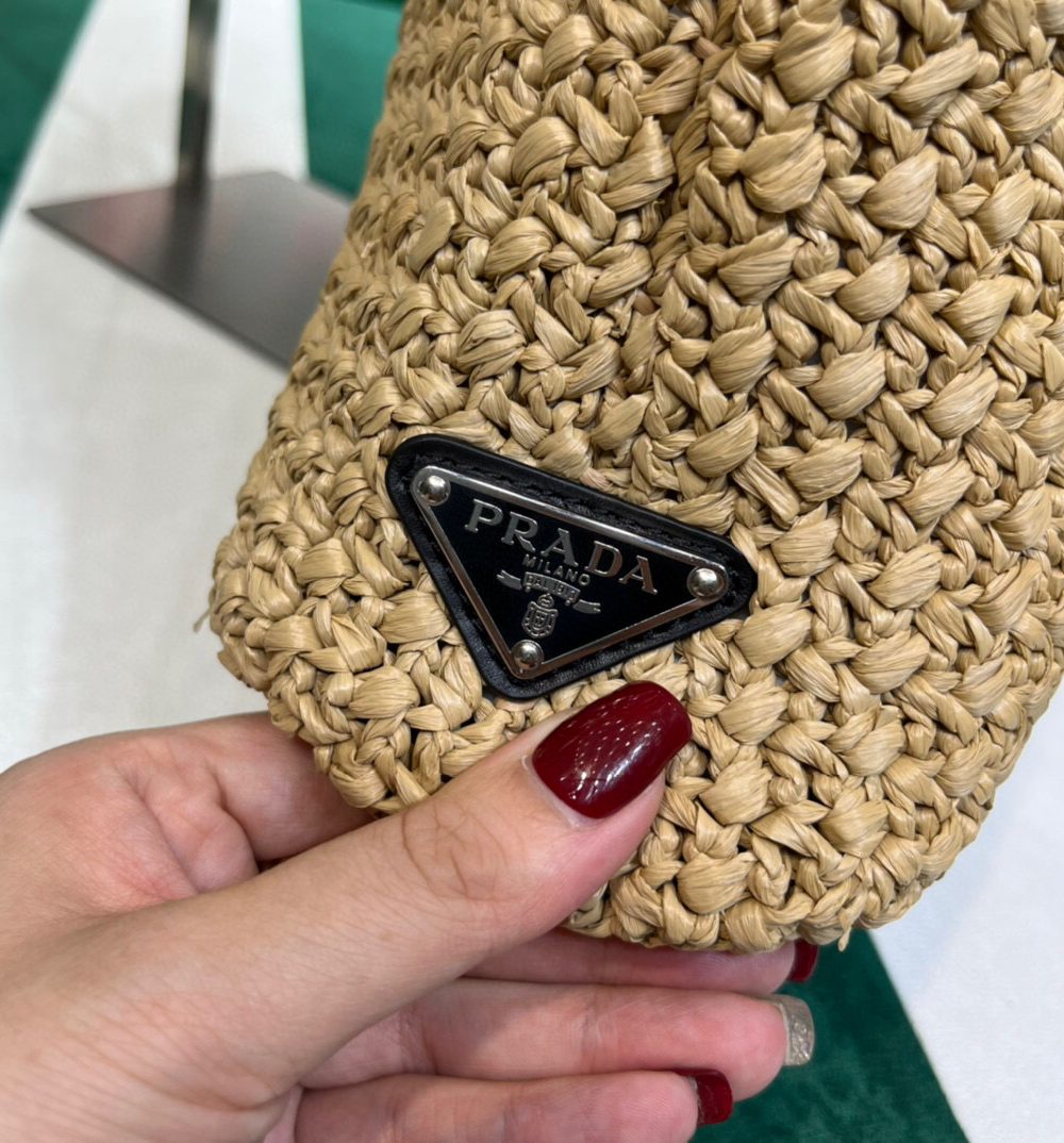 Small Raffia Tote Bag In Pink/Beige For Women 9.4 in/24cm 1BG422_2A2T_F0E18_V_OOL