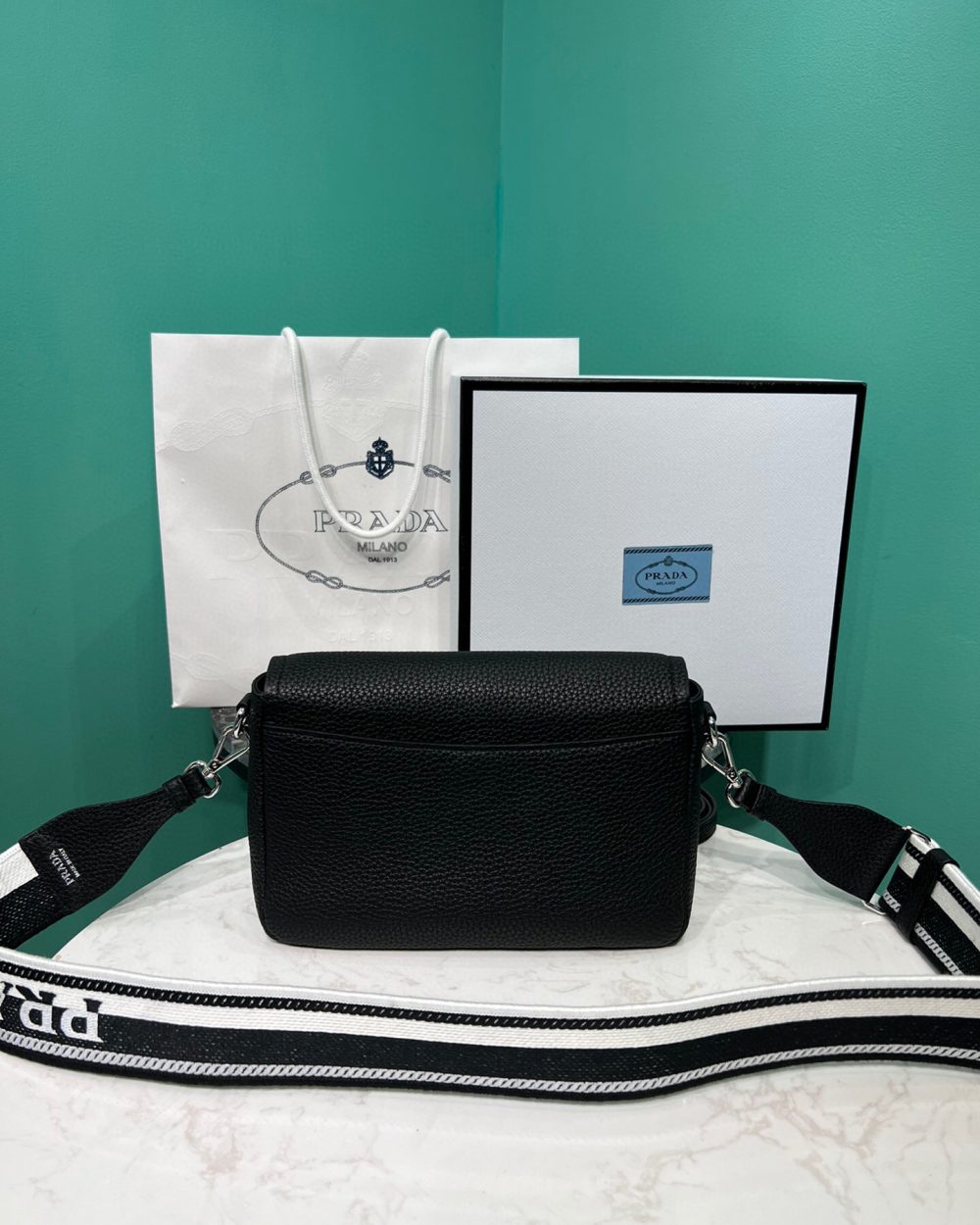 Small Shoulder Bag In Black For Women 9in/ 23cm 1BD314_2DKV_F0002_V_3OO