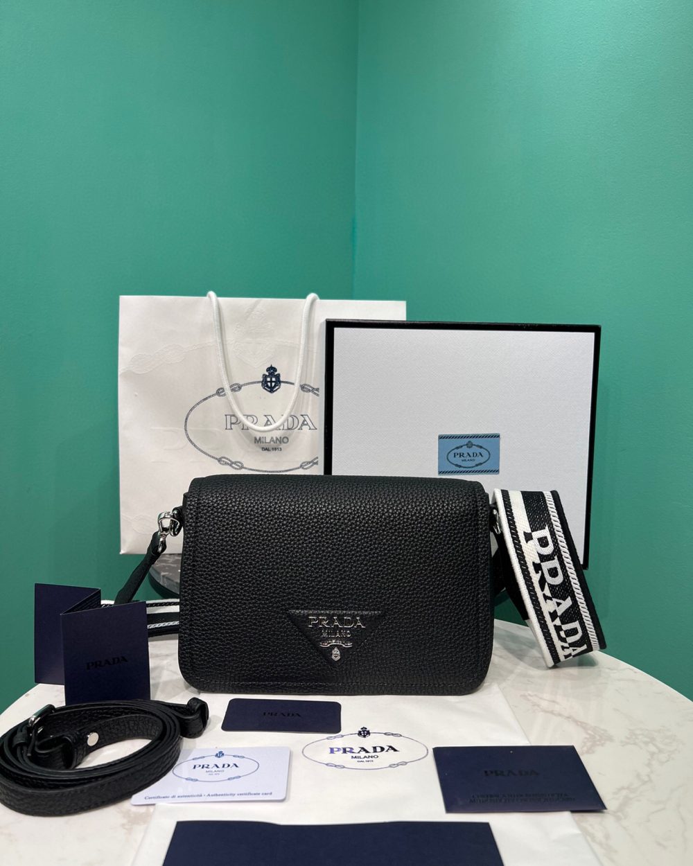 Small Shoulder Bag In Black For Women 9in/ 23cm 1BD314_2DKV_F0002_V_3OO