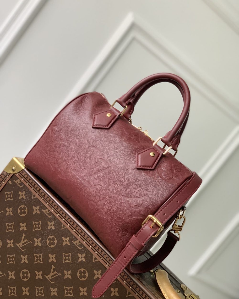 1:1 Replica Louis Vuitton LV Speedy Bandoulière 25 Monogram Empreinte Leather Wine Red Luxury Bag For Women‎ M46646 - 9.8in/ 25cm