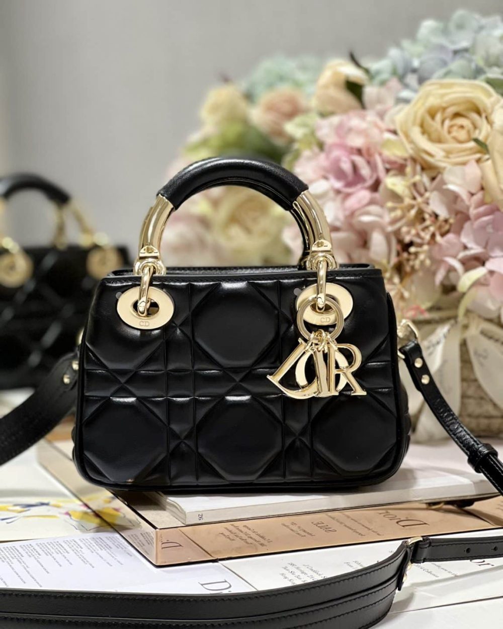 1:1 Replica The Lady 95.22 Bag Black/White/Grey/Green For Women 7.5in/ 19cm