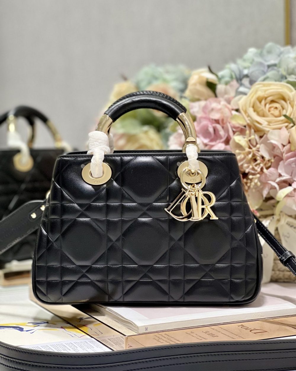 1:1 Replica The Medium Lady 95.22 Bag Black/White/Grey For Women 9.5in/ 24cm