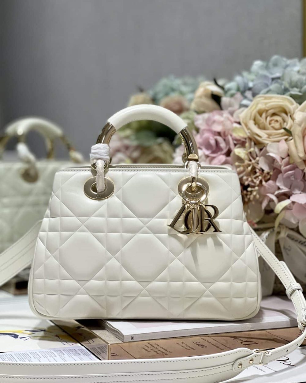 1:1 Replica The Medium Lady 95.22 Bag Black/White/Grey For Women 9.5in/ 24cm