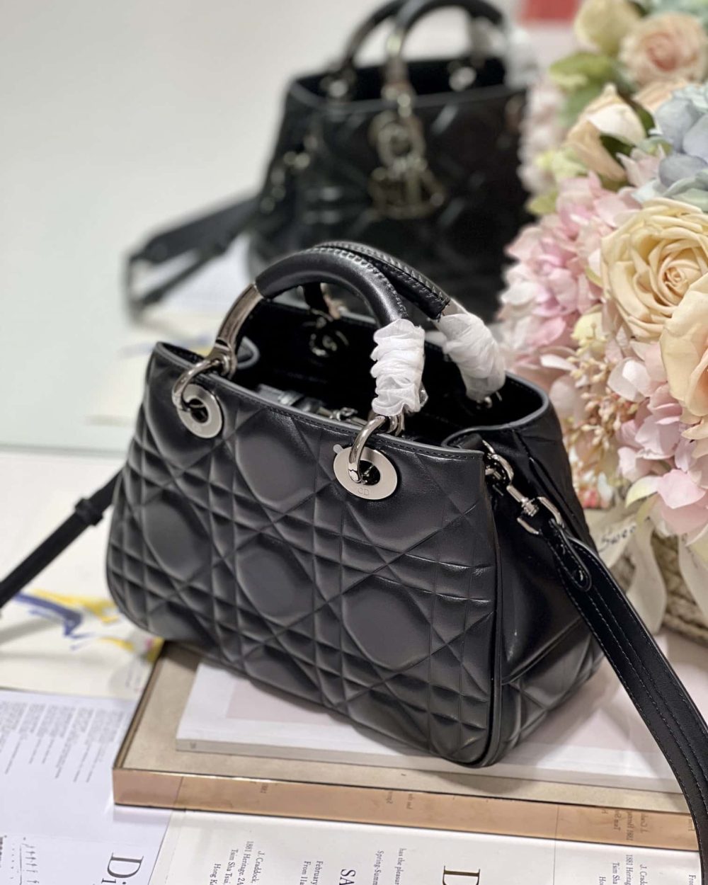 1:1 Replica The Medium Lady 95.22 Bag With Black Tone Hardware Black/White/Grey For Women 9.5in/ 24cm