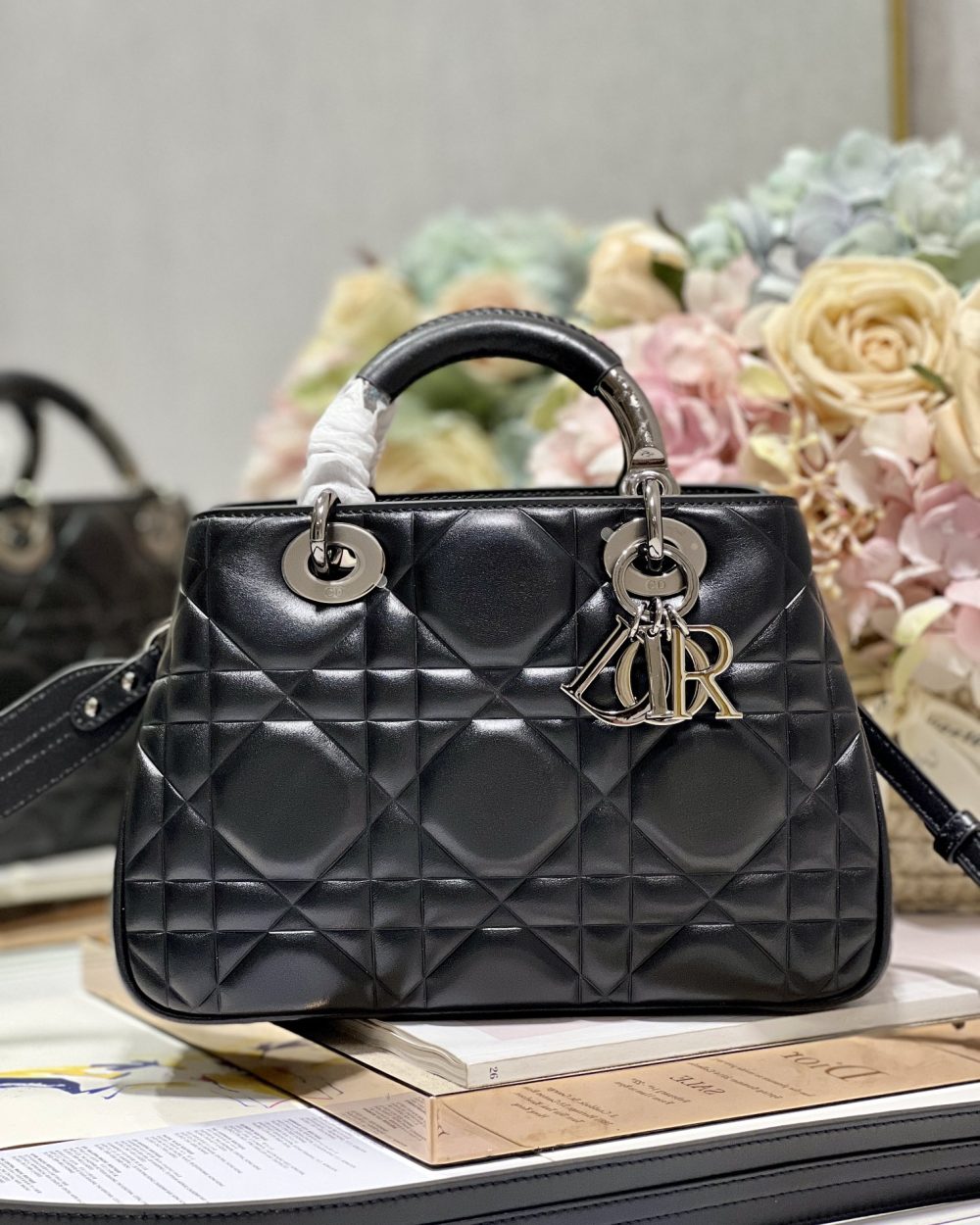 1:1 Replica The Medium Lady 95.22 Bag With Black Tone Hardware Black/White/Grey For Women 9.5in/ 24cm