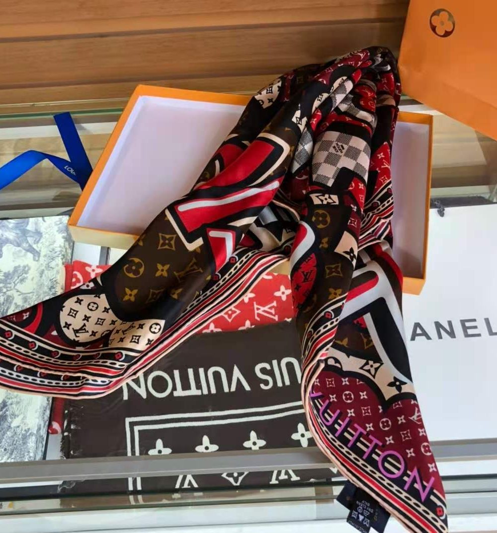 Ultimate 3D Square 90 Multicolor For Women