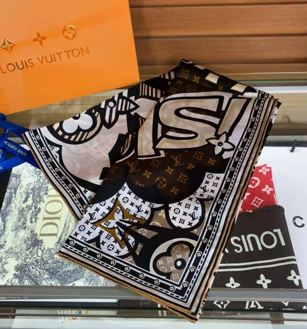 Ultimate 3D Square 90 White And Brown For Women