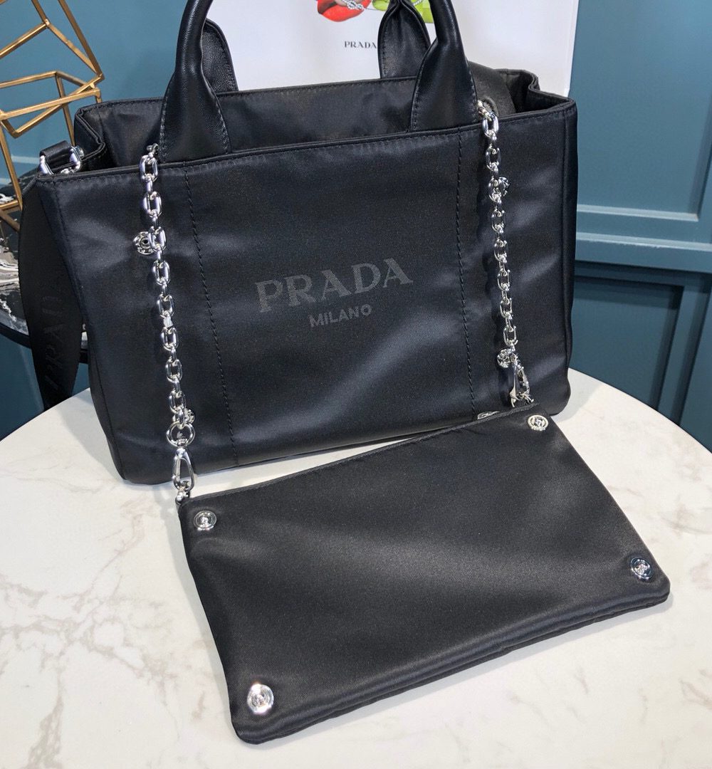 Zip Pocket Chain Tote Bag Tessuto In Black For Women 11in/ 28cm