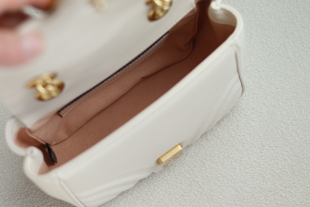 1:1 Replica GG MARMONT MINI SHOULDER BAG P White matelassé chevron leather Exclusive For Women 739682 AABZC 9022 - Image 4