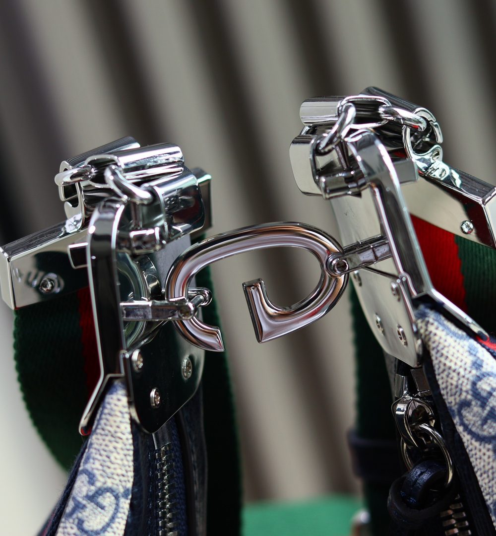 1:1 Replica GUCCI ATTACH MEDIUM SHOULDER BAG P BLUE GG Supreme canvas Exclusive For Women