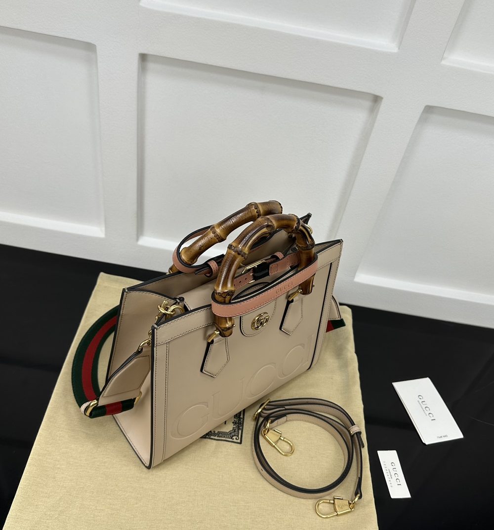 1:1 Replica GUCCI DIANA SMALL TOTE BAG P Beige leather Exclusive For Women ‎702721
