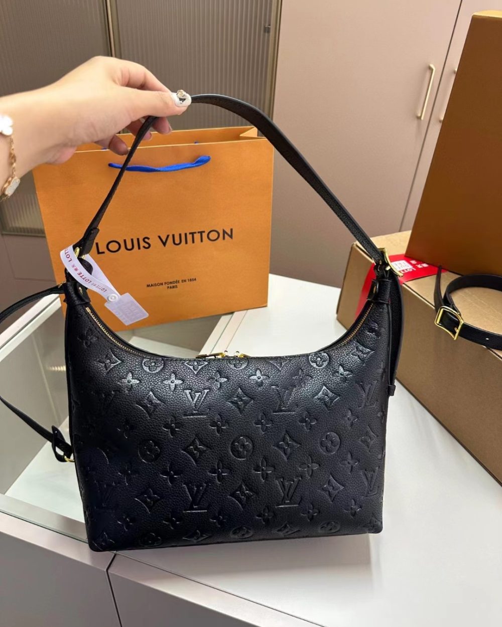 Louis Vuitton LV slouchy bag monogram empreinte Luxury bag for Women M46610