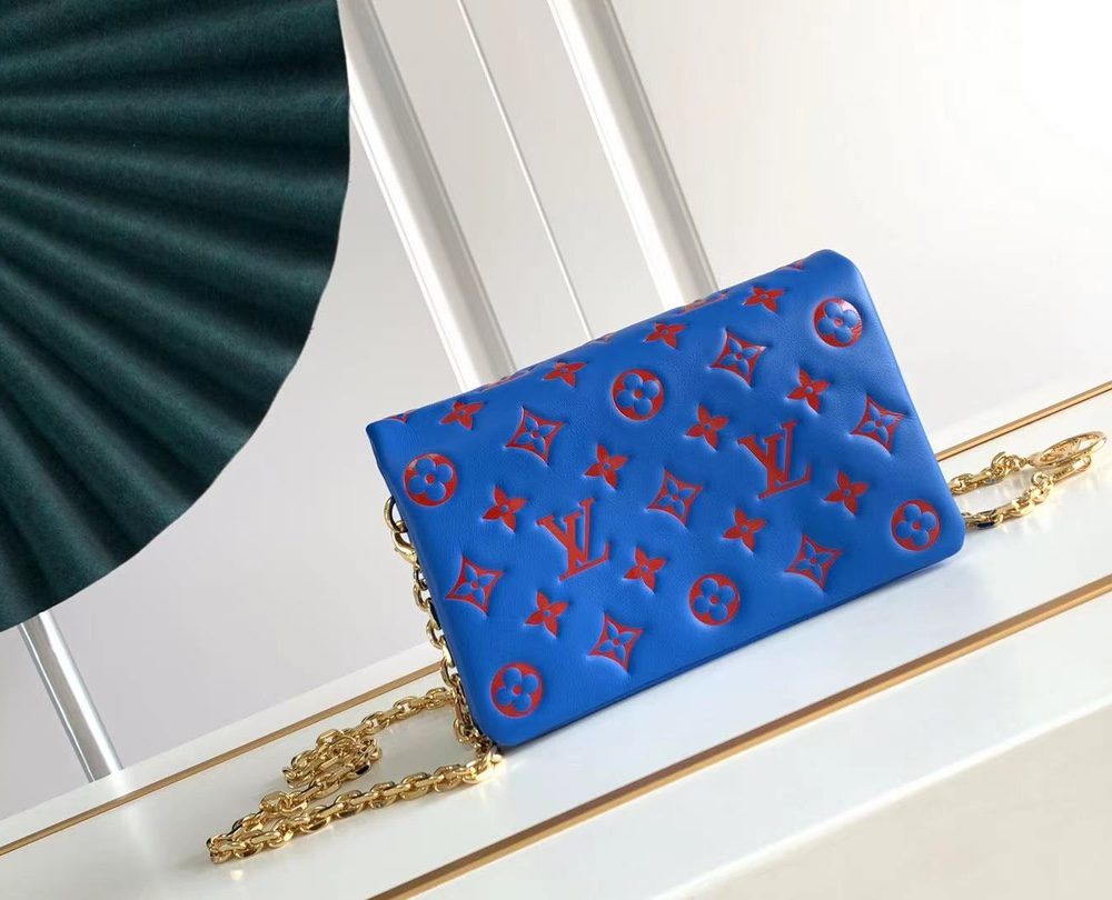 1:1 Replica Louis Vuitton Coussin PM Pochette Shoulder Bag Blue Red M80743 Luxury Bag For Women - 20cm
