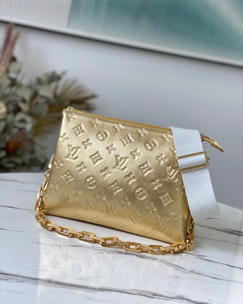 1:1 Replica Louis Vuitton Coussin PM gold M57790 Luxury Bag For Women - 26cm