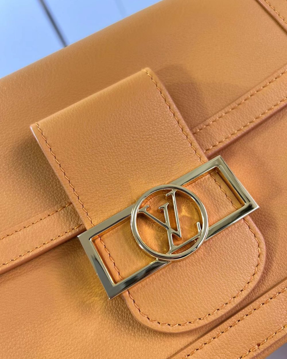 1:1 Replica Louis Vuitton LV Dauphine Soft MM H27 Luxury Bag For Women M25048 - 24cm