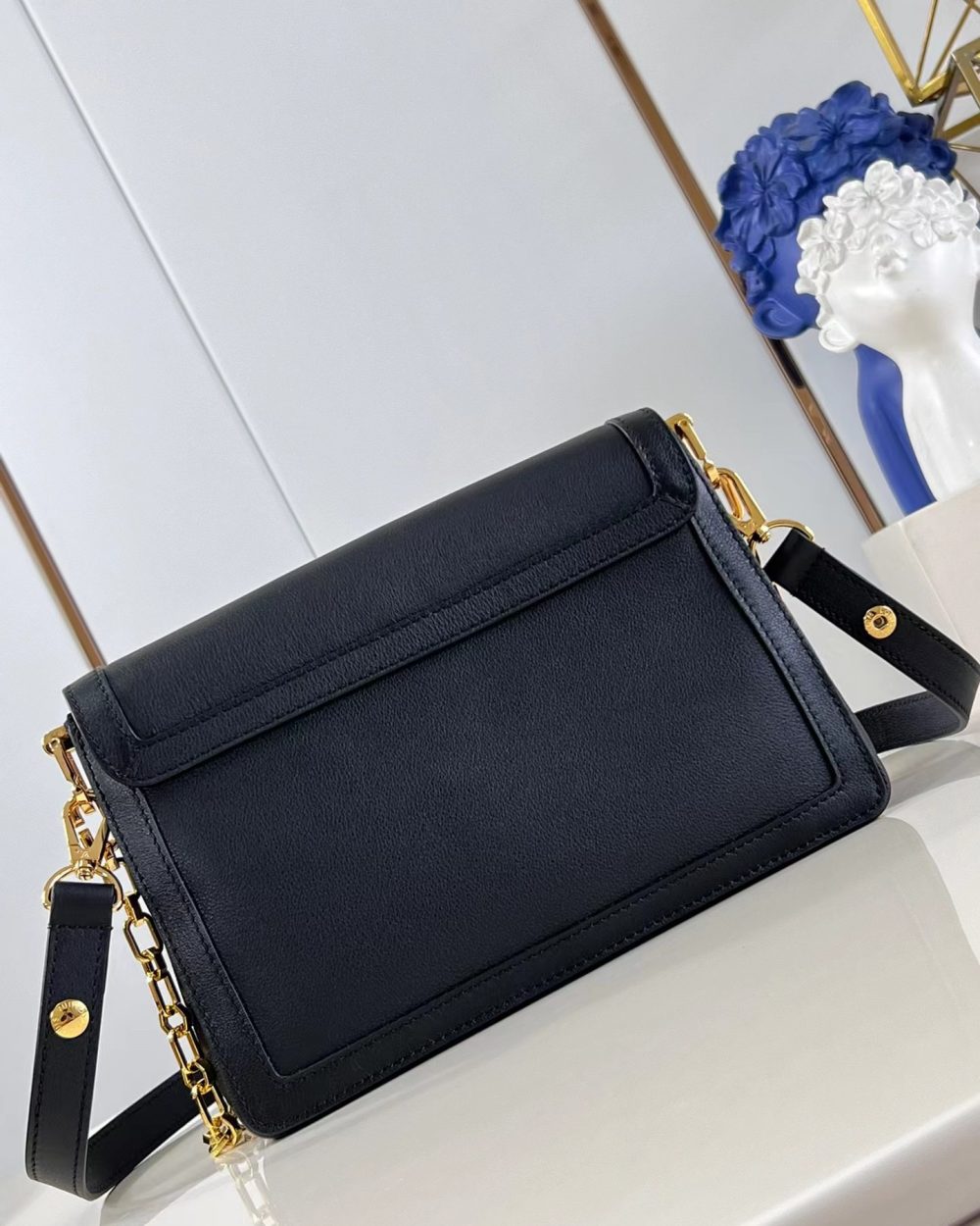 1:1 Replica Louis Vuitton LV Dauphine Soft MM H27 Luxury Bag For Women M25209 - 24cm