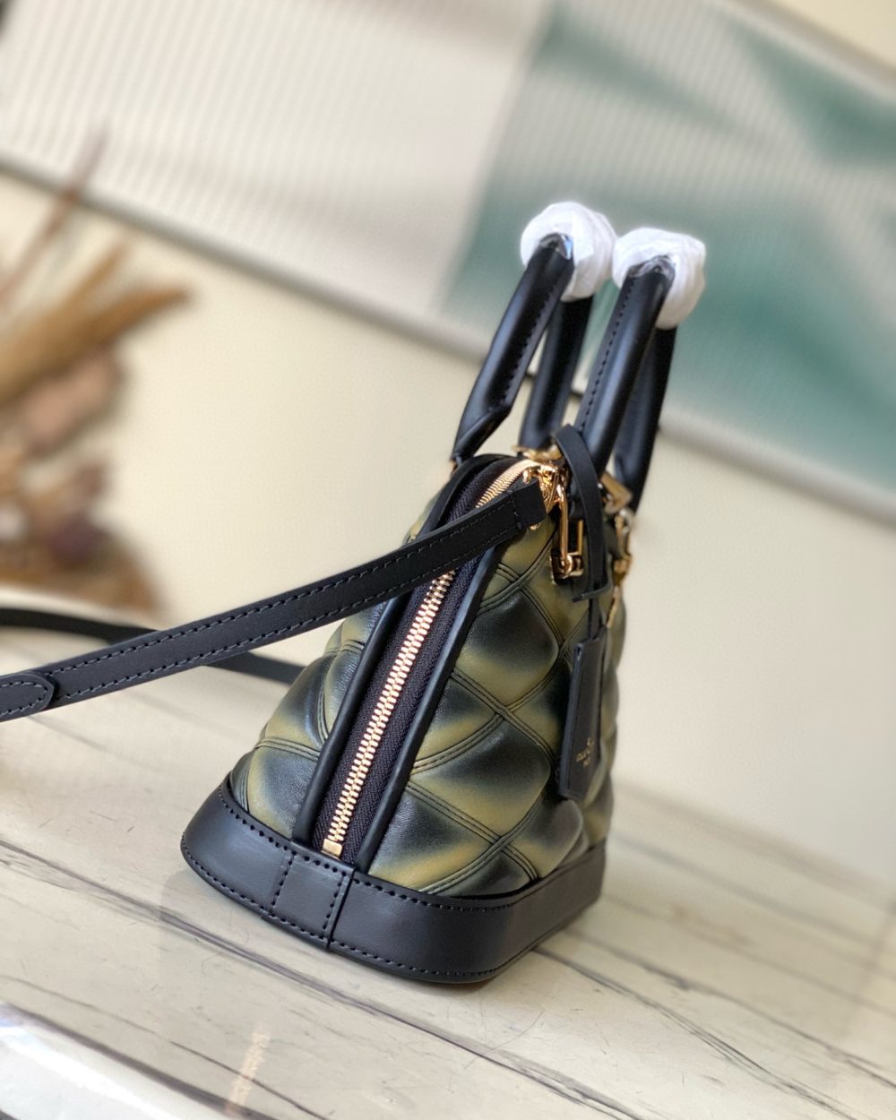 1:1 Replica Louis Vuitton LV Alma BB Malletage Luxury Bag For Women M23666 - 23.5cm