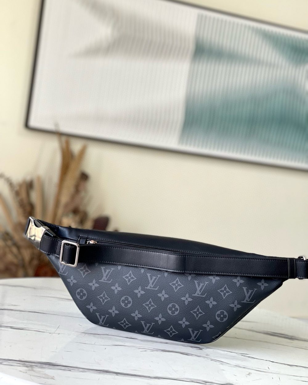[REP 1:1] Louis Vuitton Discovery Bumbag PM Monogram Eclipse Unique Bag For Unisex M44336 - 47cm