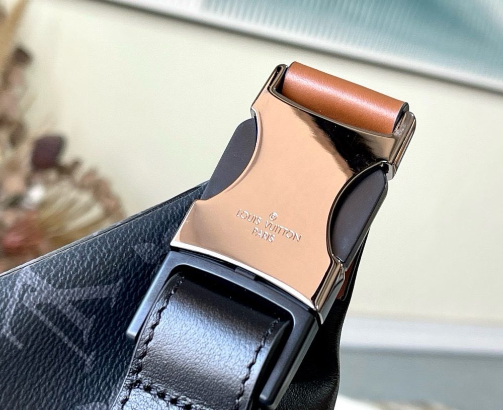 [REP 1:1] Louis Vuitton Discovery Bumbag Unique Bag For Unisex M45220 - 37cm