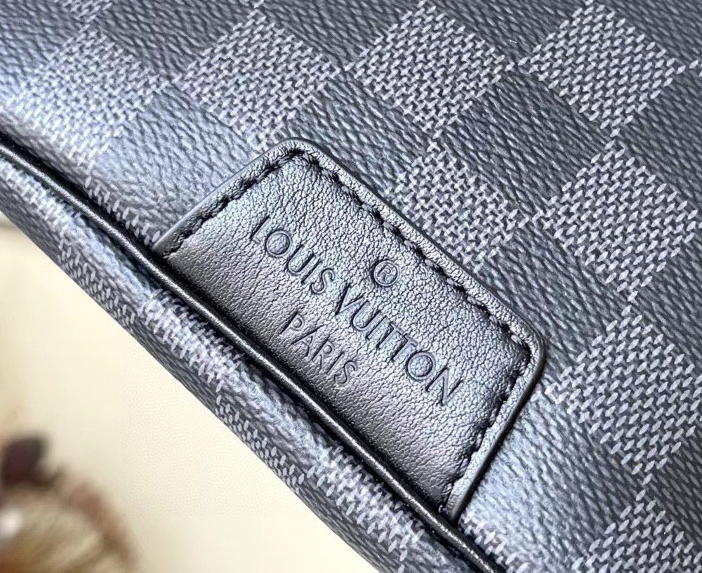 [REP 1:1] Louis Vuitton Damier Graphite Discovery Bumbag Unique Bag For Unisex N40187 - 47cm