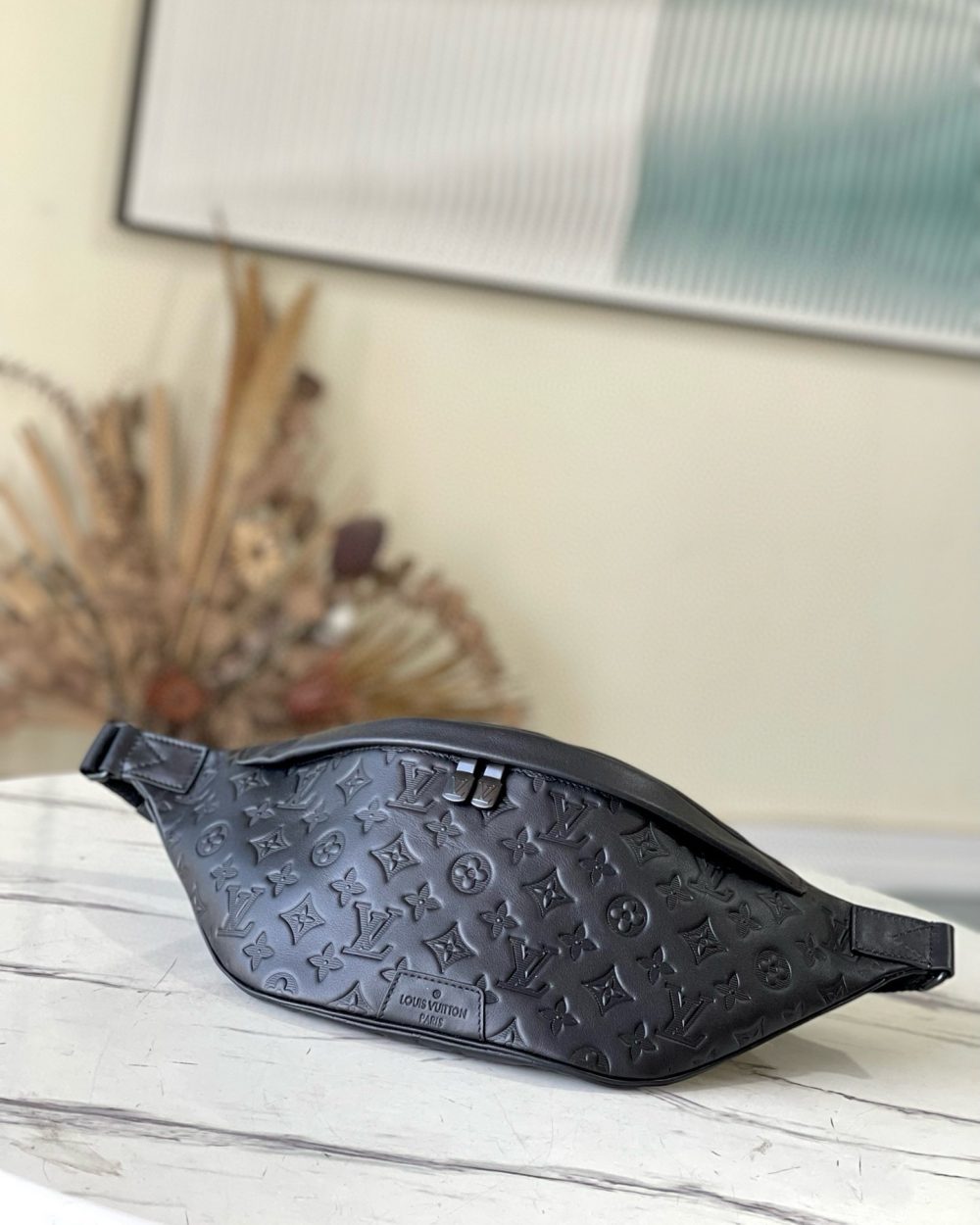 [REP 1:1] Louis Vuitton Discovery Bumbag Monogram Shadow Waist Body Black bag Unique Bag For Unisex M44388 - 47cm