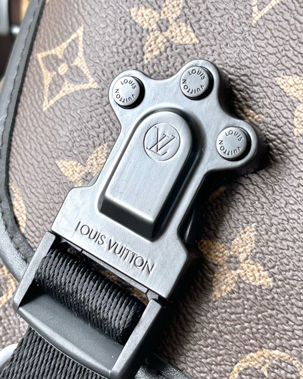 [REP 1:1] Louis Vuitton LV Trail Messenger Monogram Macassar nvprod5060013v/M46972 Unique Bag For Unisex M46972 - 31cm