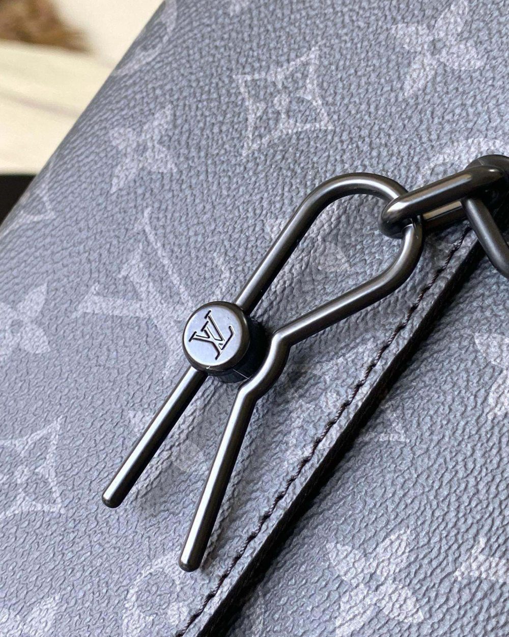 [REP 1:1] Louis Vuitton Steamer Messenger Monogram Eclipse Unique Bag For Women M46795 - 24cm