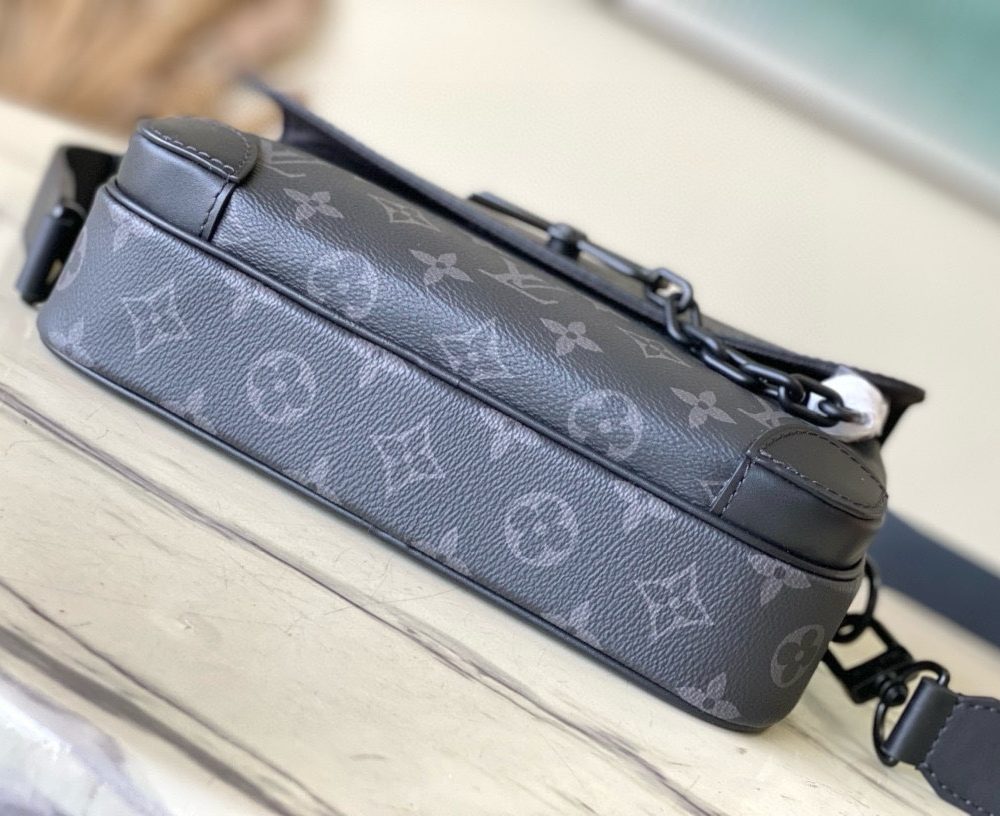 [REP 1:1] Louis Vuitton Steamer Messenger Monogram Eclipse Unique Bag For Women M46795 - 24cm