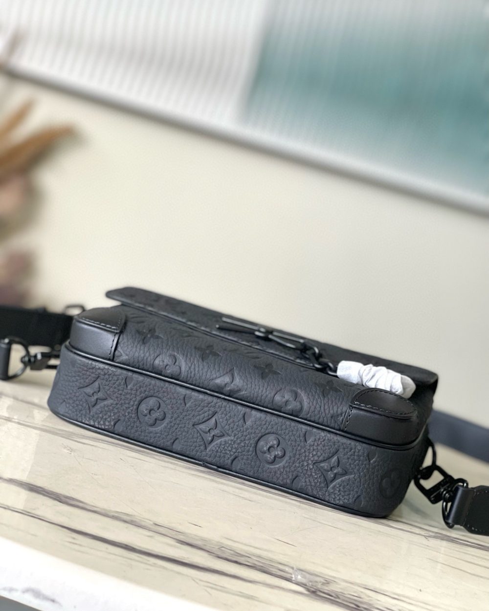 [REP 1:1] Louis Vuitton Steamer Messenger Monogram Taurillon Leather LG G90 Unique Bag For Women M23742 - 24cm