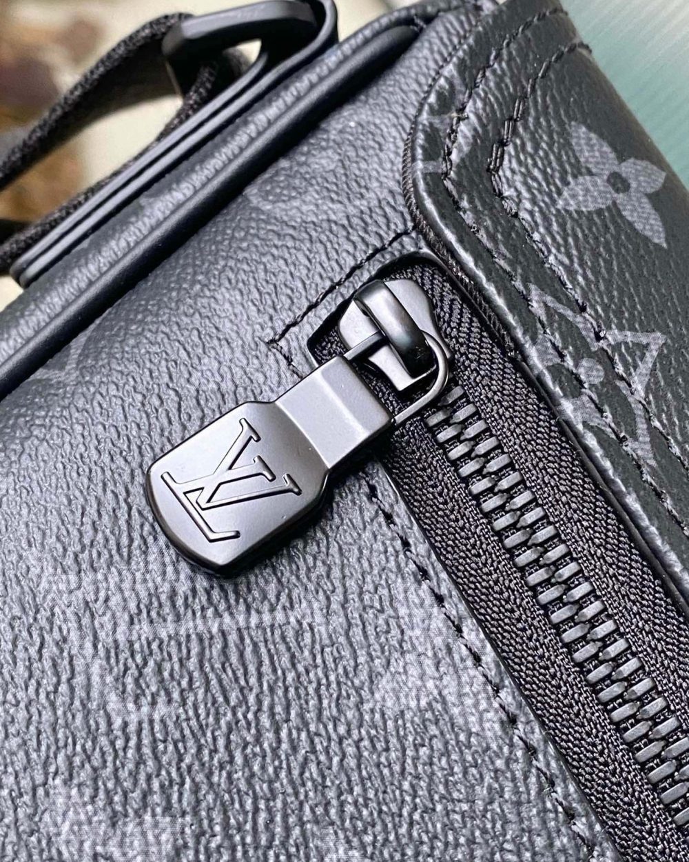 [REP 1:1] Louis Vuitton Monogram Eclipse Montsouris Messenger Unique Bag For Women M46685 4 - 34cm