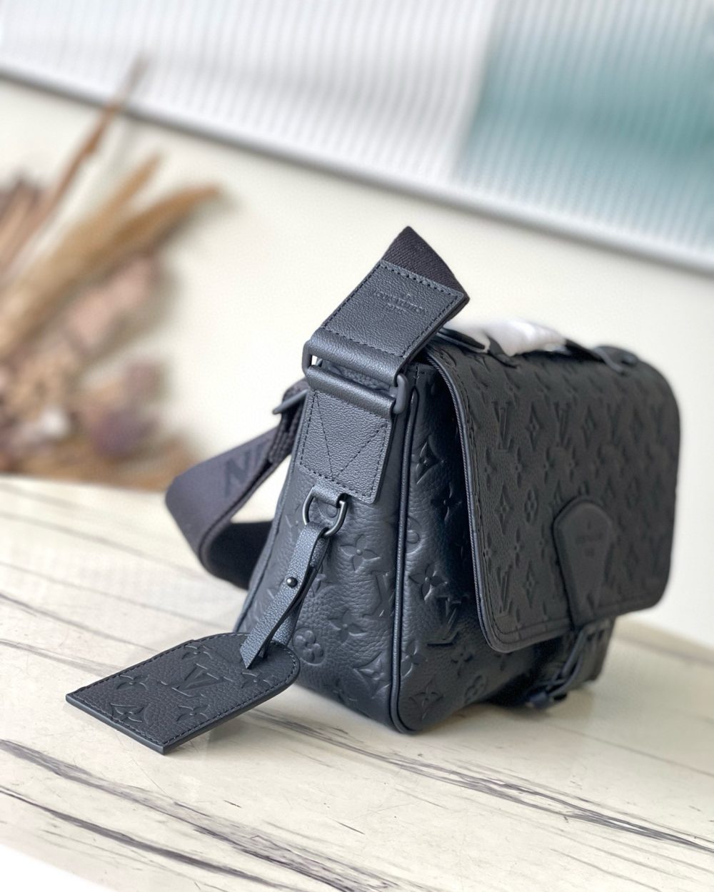 [REP 1:1] Louis Vuitton Monogram Eclipse Montsouris Messenger Shoulder Unique Bag For Women M46685 - 34cm