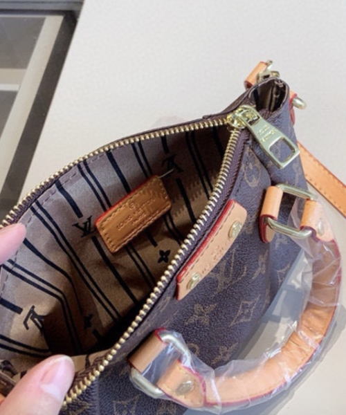 MN-LV019 - Louis Vuitton Mini Bag