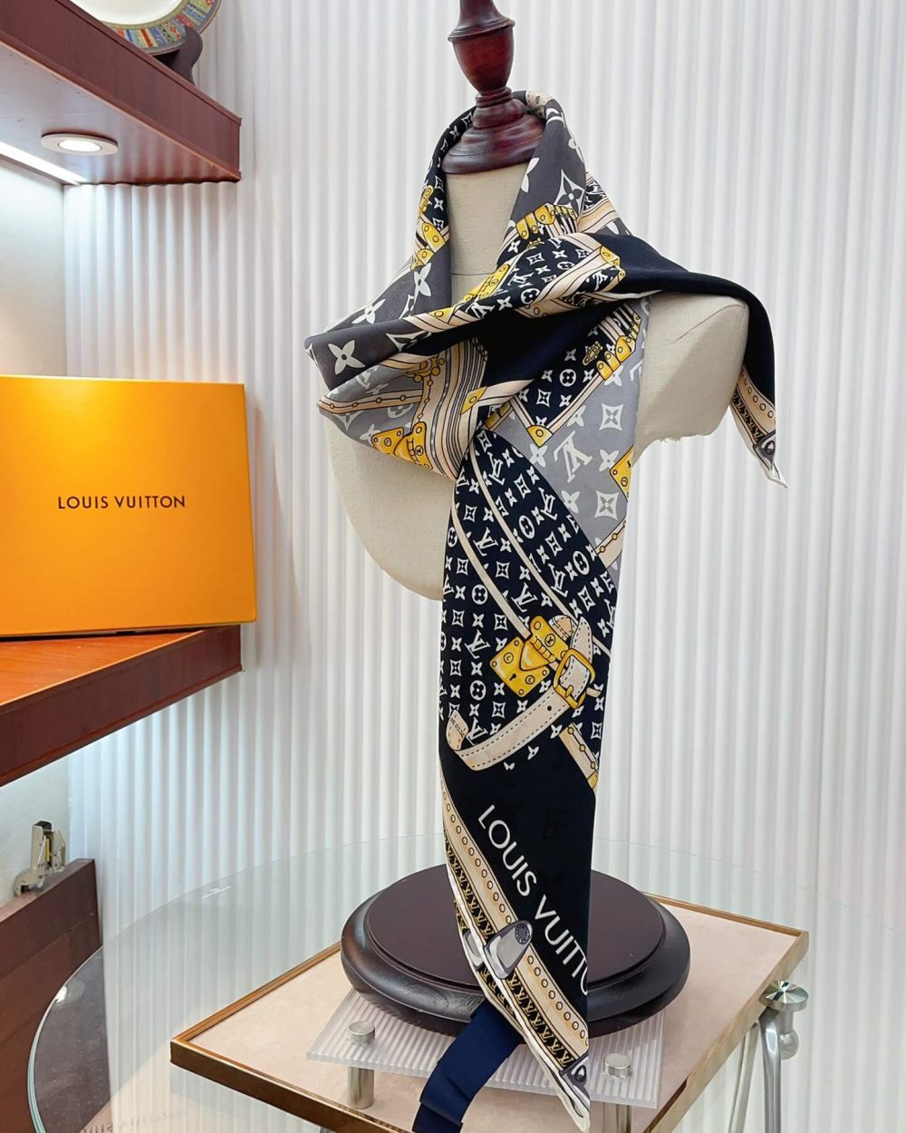 M76459 Let's Go Square 90