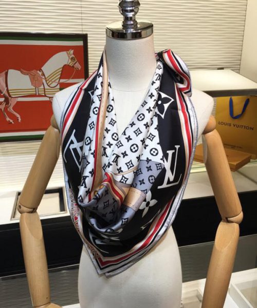 570756 Louis Vuitton Square 90 Silk Scarves