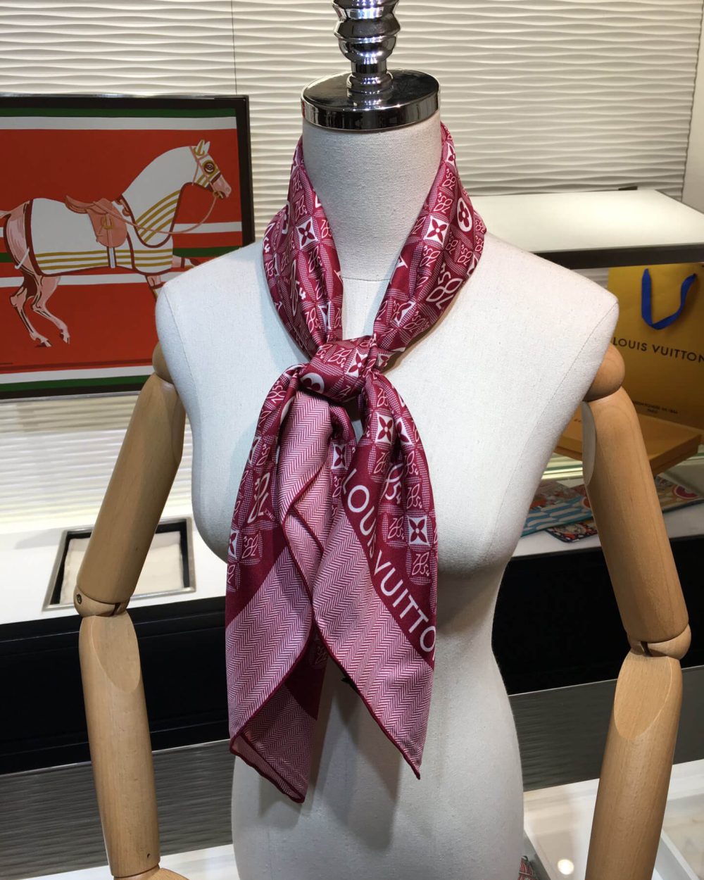 570825 Louis Vuitton Square 90 Silk Scarves