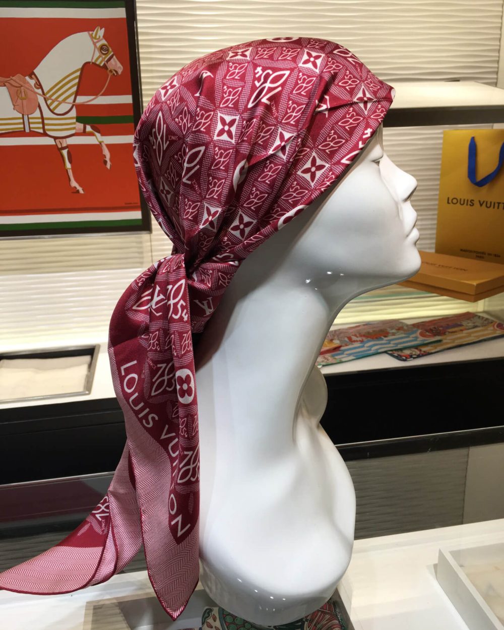 570825 Louis Vuitton Square 90 Silk Scarves