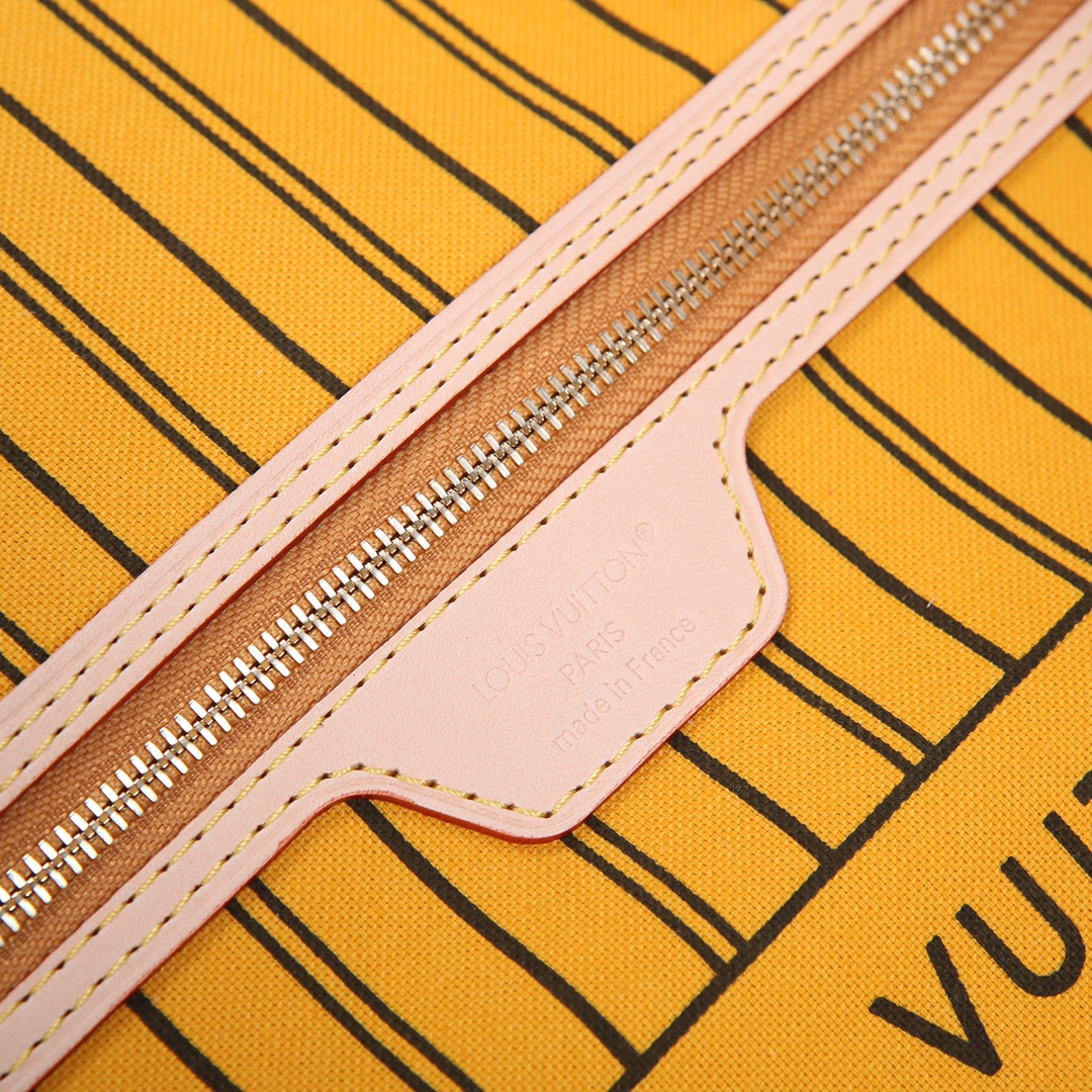 1:1 Replica Louis Vuitton LV Neverfull Bandoulière Inside Out MM Monogram Luxury Women Bag M12779 31cm/ 12.2in - Image 7