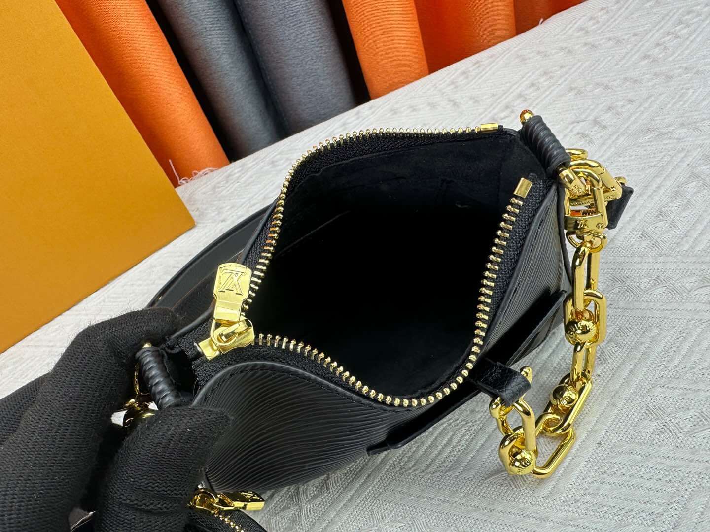 1:1 Replica Louis Vuitton LV x Tm Marellini Epi Luxury Bag For Women M13099 - 19 cm - Image 8