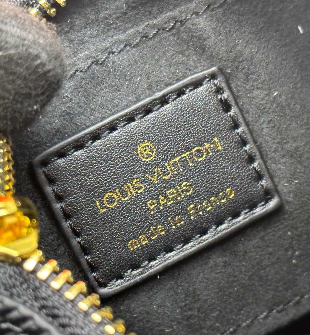 1:1 Replica Louis Vuitton LV x Tm Marellini Epi Luxury Bag For Women M13099 - 19 cm