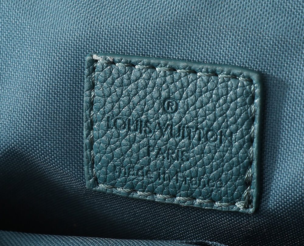 1:1 Replica Louis Vuitton LV Takeoff Messenger LV Aerogram Luxury Bag For Women M23709 - 28 cm