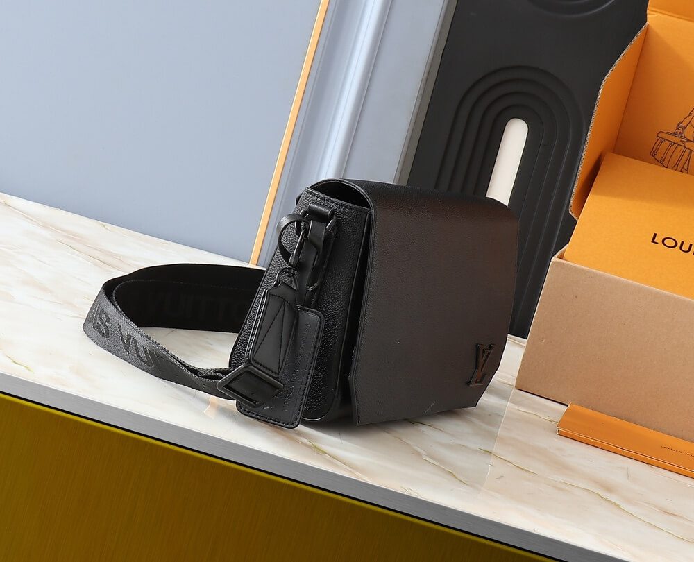 1:1 Replica Louis Vuitton LV Messenger LV Aerogram Luxury Bag For Women M57080 - 22 cm