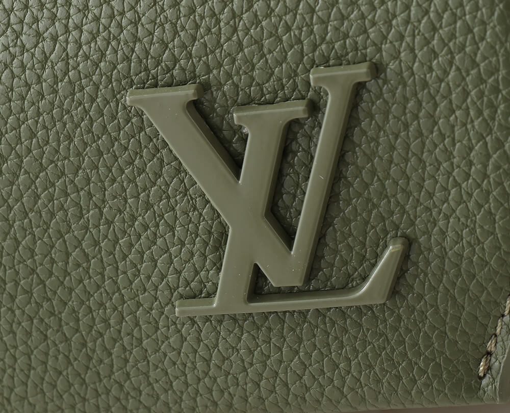 1:1 Replica Louis Vuitton LV Messenger LV Aerogram Luxury Bag For Women M25125 - 22 cm