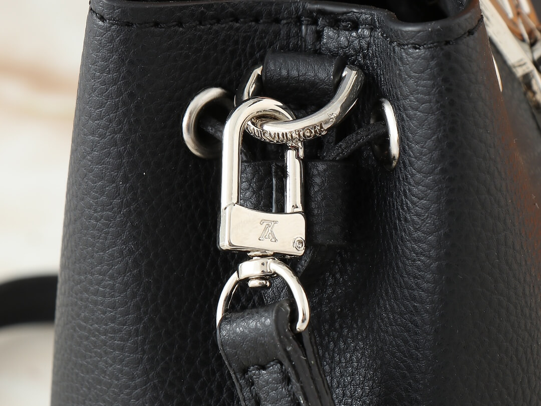 1:1 Replica Louis Vuitton LV NANO LOCKME BUCKET Black Luxury Bag For Women M68709 - 16 cm - Image 6