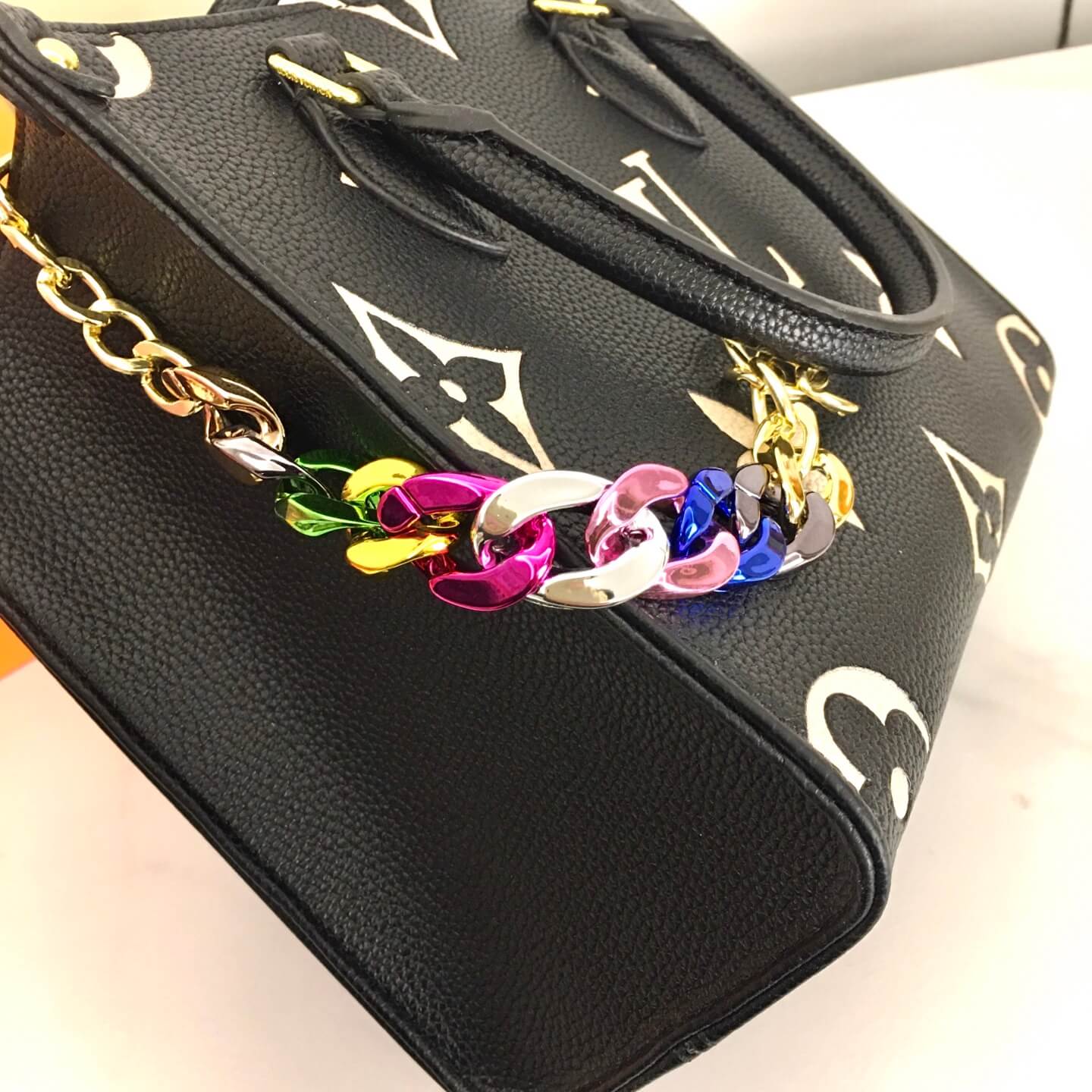 1:1 Replica Louis Vuitton LV OnTheGo PM Luxury Bag M46839/M45038/M45039ONTHEGO 3 - 25cm - Image 5