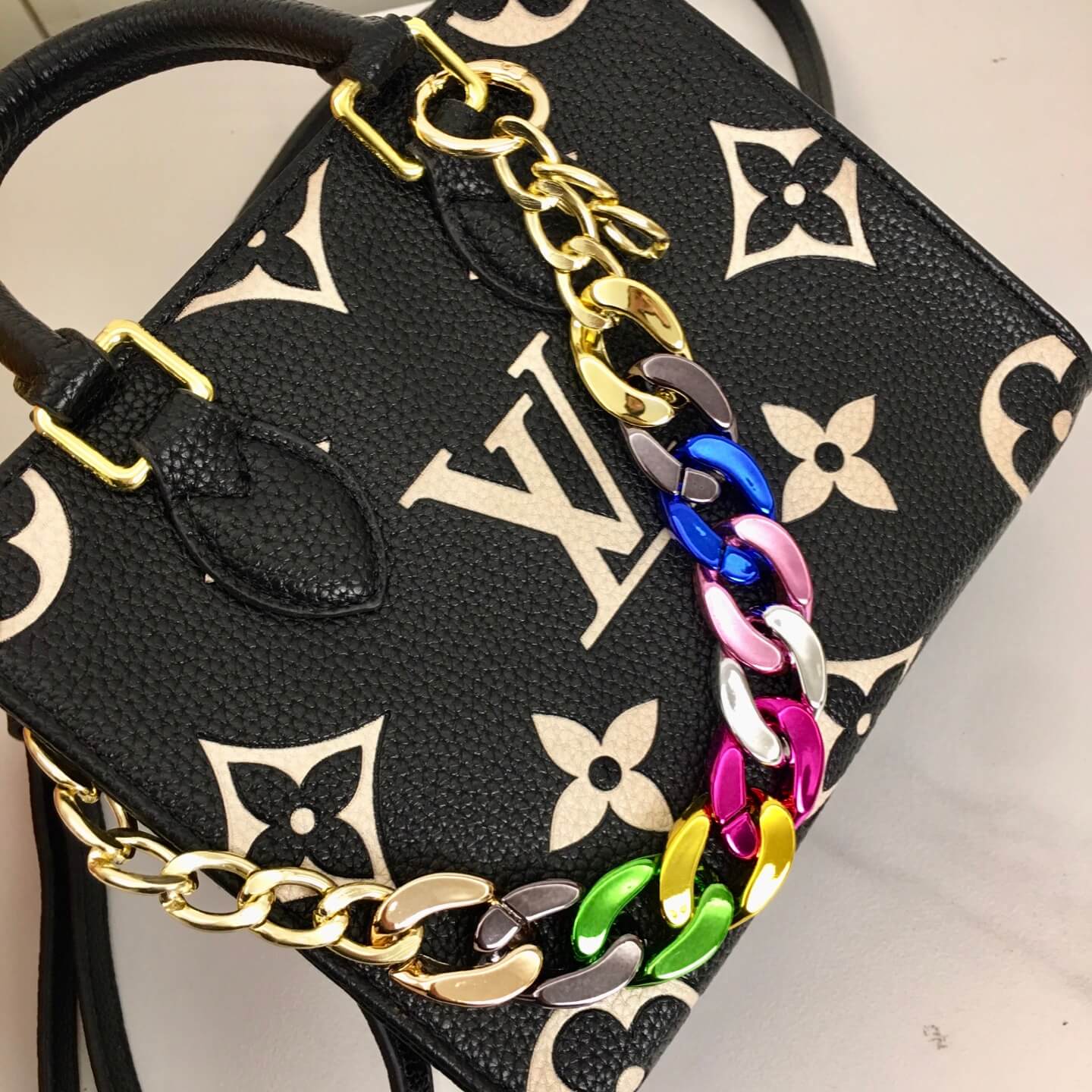 1:1 Replica Louis Vuitton LV OnTheGo BB Luxury Bag M46839/M45038/M45039 ONTHEGO 3 - 18cm - Image 5