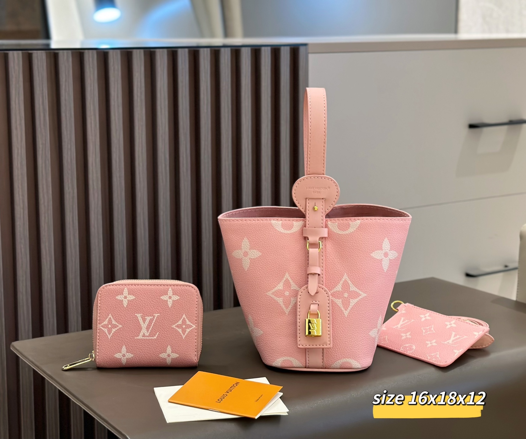 DBS-LC1013- All In BB Handbag Deal - Image 2