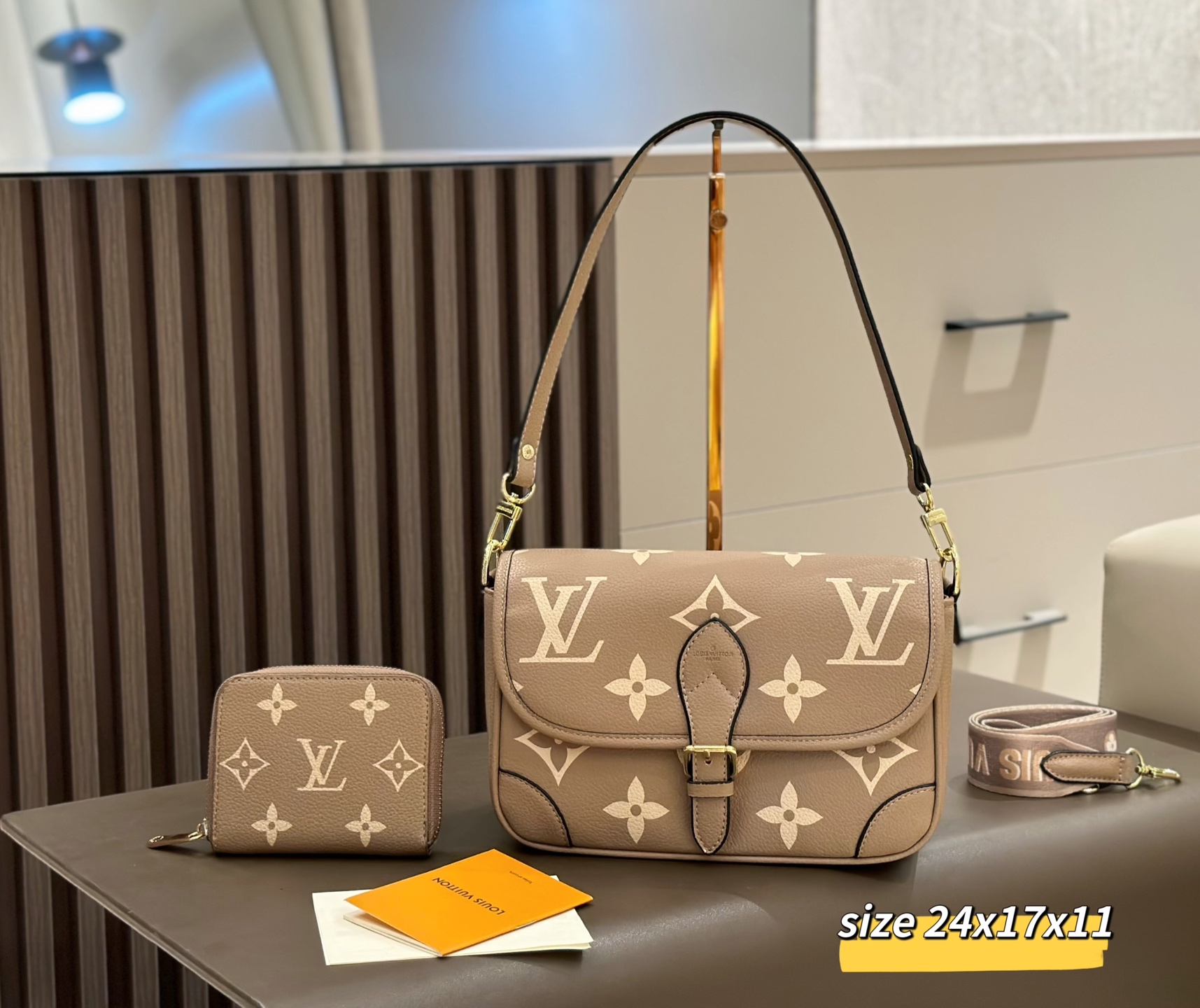 DBS-LC1025- Diane Handbag Deal - Image 2