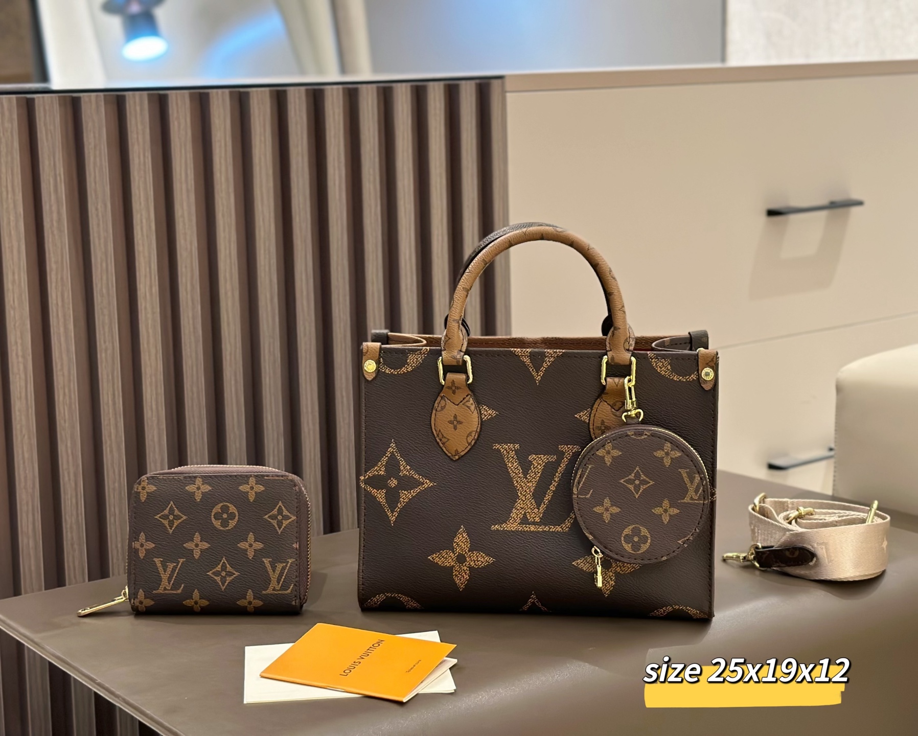 DBS-LC1033 - Onthego PM Handbag Deal - Image 2