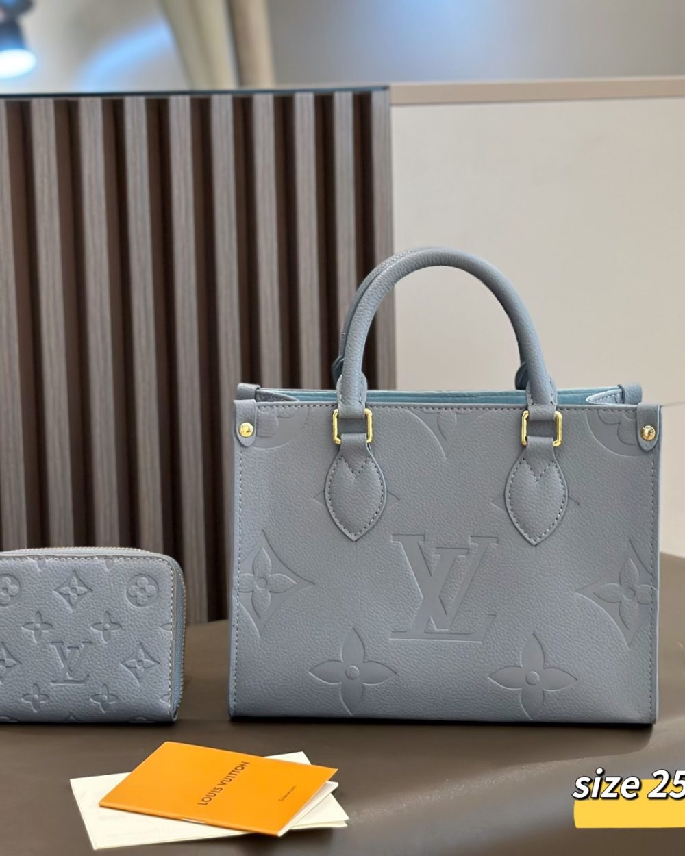 DBS-LC1037 - Onthego PM Handbag Deal